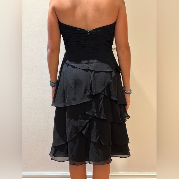 Evening Dresses - Picture 4 of 11